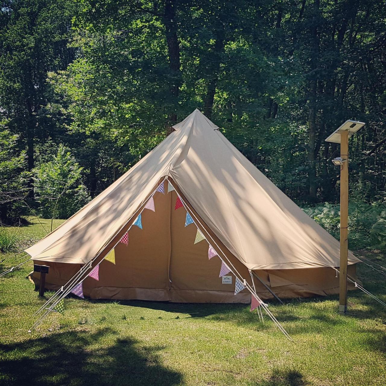 Camping Bois De St Hilaire Chalandray Εξωτερικό φωτογραφία