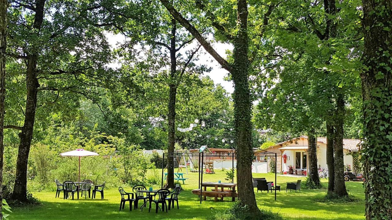 Camping Bois De St Hilaire Chalandray Εξωτερικό φωτογραφία